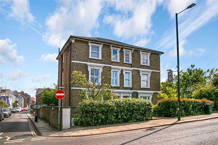 1 Bedroom Flat For Sale In Church Road, Richmond, TW9