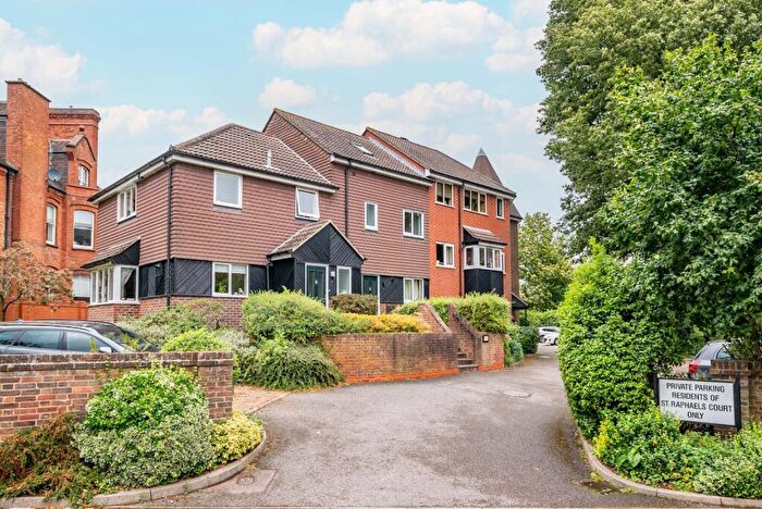 1 Bedroom Apartment To Rent In Avenue Road, St. Albans, Hertfordshire, AL1