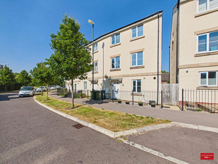 4 Bedroom Town House For Sale In Buccaneer Avenue, Brockworth, Gloucester, GL3