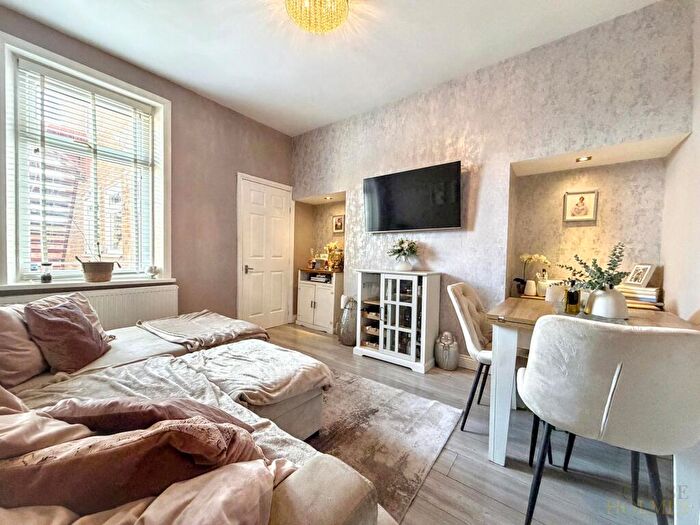 2 Bedroom Flat For Sale In Frobisher Street, Hebburn, NE31
