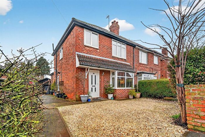 3 Bedroom Semi Detached House For Sale In Fordlands Road, Fulford, York, YO19