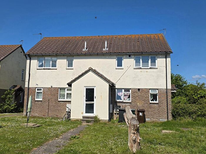 1 Bedroom Flat To Rent In Wordsworth Drive, BN23