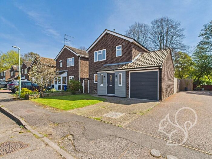 3 Bedroom Detached House To Rent In Woodside Close, Bury St. Edmunds, IP33