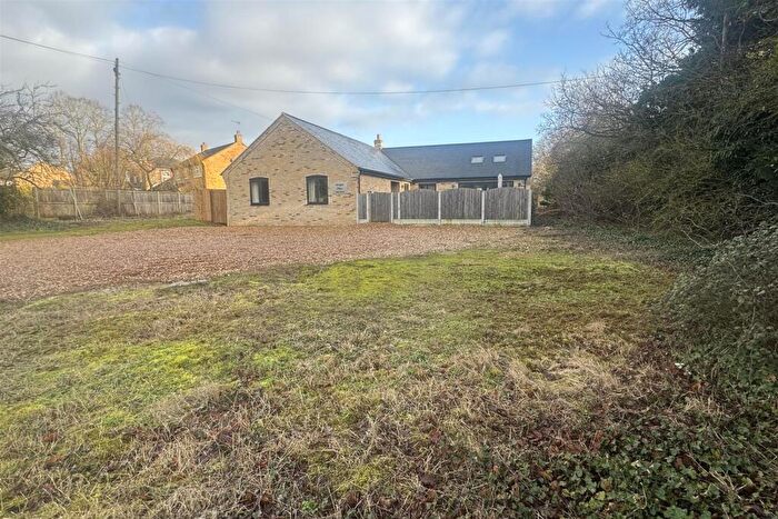 4 Bedroom Detached Bungalow For Sale In Main Road, Brookville, IP26