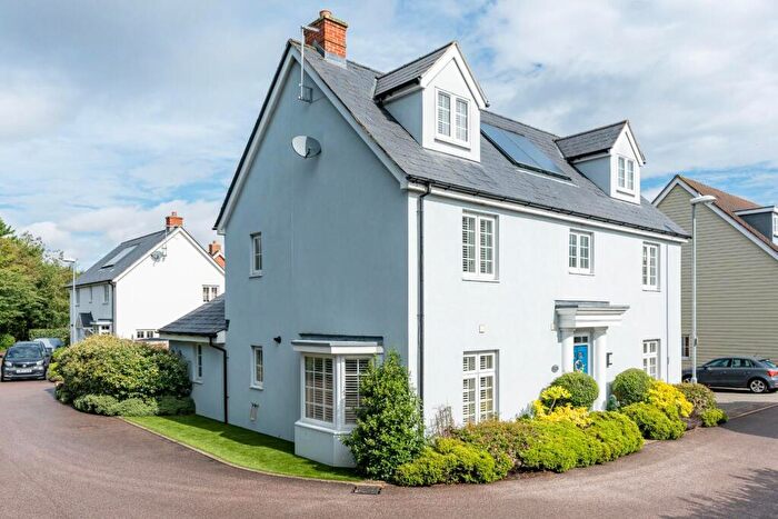 5 Bedroom Detached House For Sale In Farmer Close, Little Canfield, Dunmow, CM6