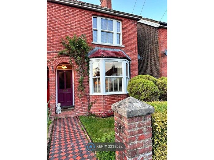 3 Bedroom Semi-Detached House To Rent In St. Johns Road, East Grinstead, RH19