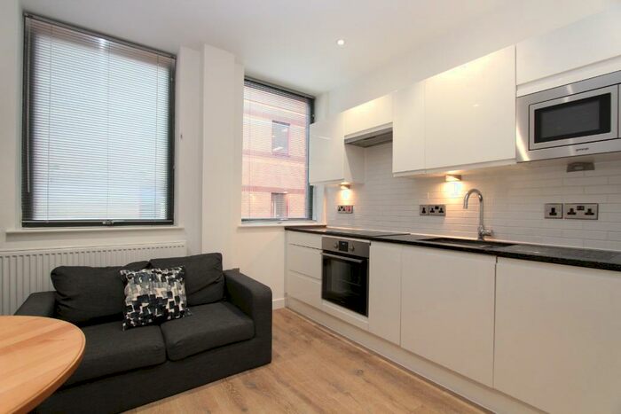 1 Bedroom Flat To Rent In Garrard Street, Reading, RG1