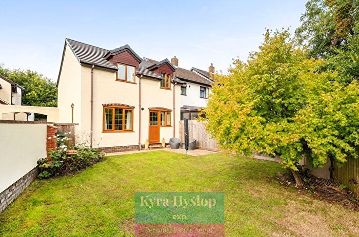 2 Bedroom End Terrace House For Sale In Langaton Gardens, Exeter, EX1
