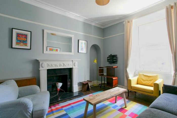 2 Bedroom Flat To Rent In Dalgety Street, Meadowbank, Edinburgh, EH7