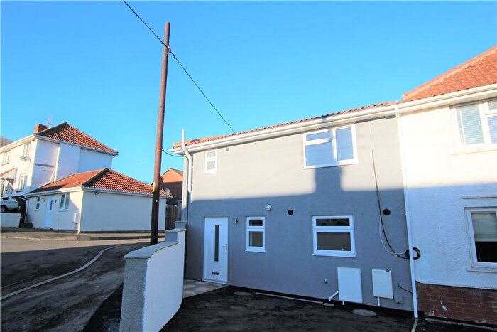 3 Bedroom Semi-Detached House To Rent In Hollis Avenue - Portishead, BS20