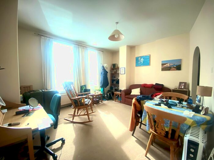 1 Bedroom Flat To Rent In Churchfield Road, London, W13