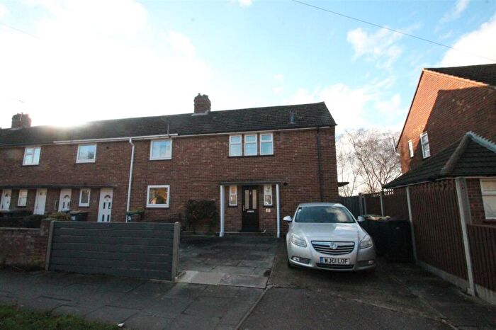2 Bedroom End Of Terrace House To Rent In Lovell Road, Bedford, MK42