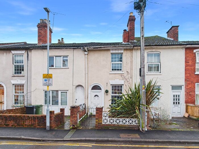 3 Bedroom Terraced House For Sale In Chestnut Street, Worcester, Worcestershire, WR1