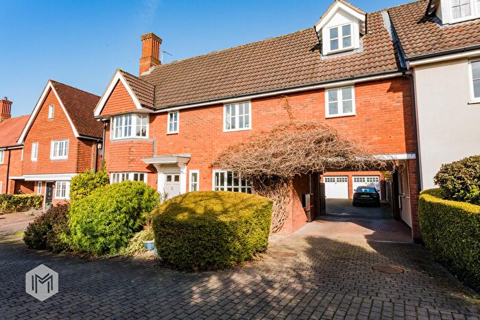 5 Bedroom Link Detached House For Sale In Alcott Place, Winwick, Warrington, Cheshire, WA2