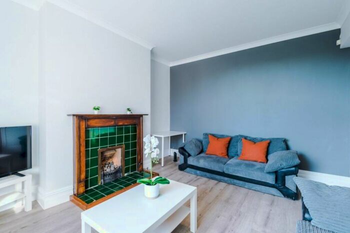 5 Bedroom Terraced House To Rent In Osborne Road, Newcastle, NE2