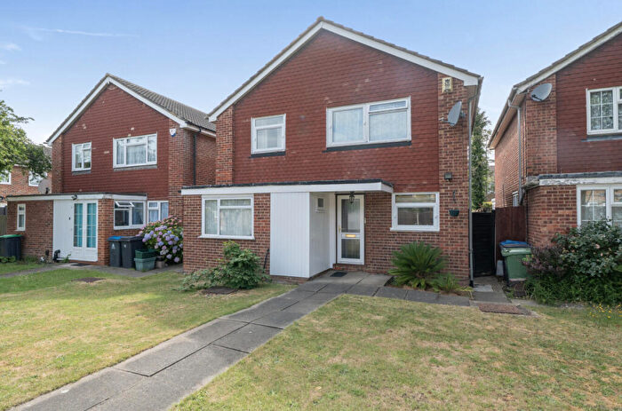 5 Bedroom Detached House For Sale In Kingswood Close, New Malden, KT3