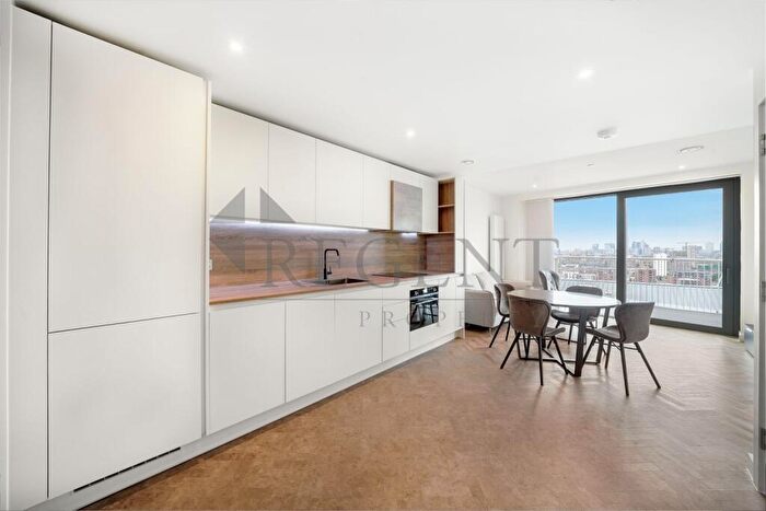 1 Bedroom Apartment To Rent In Skyline Apartments, Makers Yard, E3