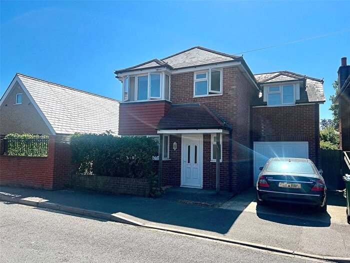 3 Bedroom Detached House To Rent In Howards Grove, Shirley, Southampton, Hampshire, SO15