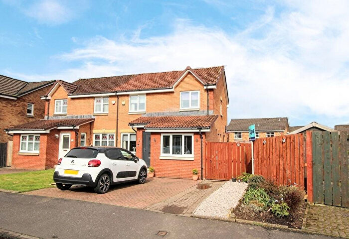 3 Bedroom Semi Detached House For Sale In Stornoway Drive, Kilmarnock, KA3