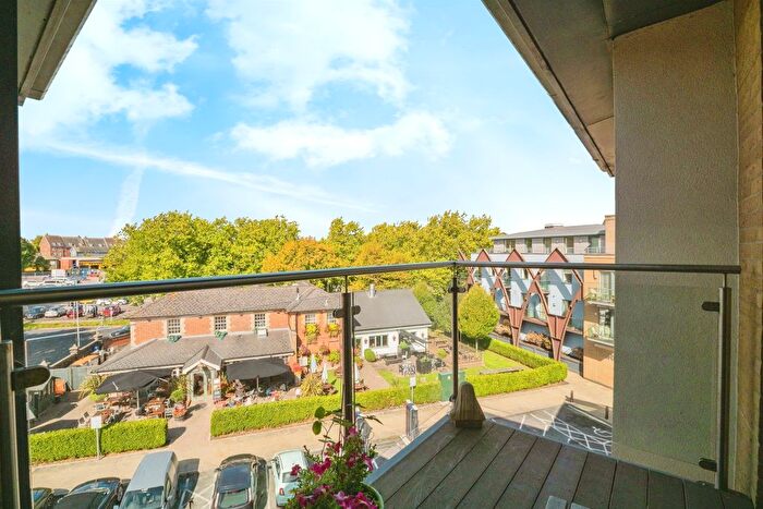 1 Bedroom Flat For Sale In Maumbury Gardens, Dorchester, DT1