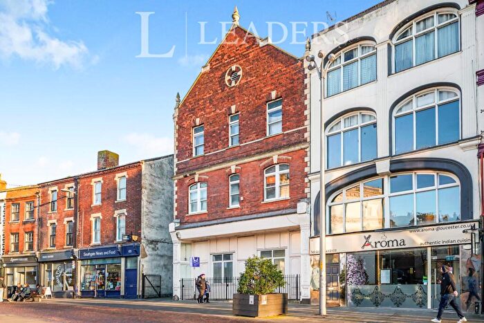 1 Bedroom Flat To Rent In Chelsea Court, Southgate Street, GL1