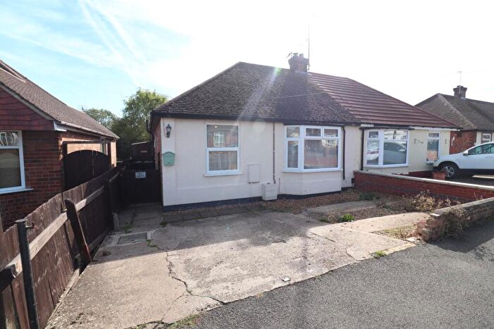 2 Bedroom Semi-Detached Bungalow For Sale In St. Margarets Avenue, Rushden, NN10