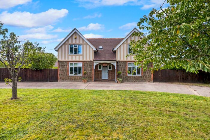 4 Bedroom Detached House To Rent In Ref: Pp - Bonnetts Lane, Ifield, RH11