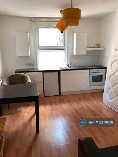 2 Bedroom Flat To Rent In Malvern Road, London, NW6