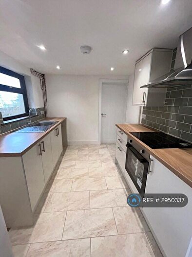 3 Bedroom Terraced House To Rent In Morgan St, Abertillery, NP13