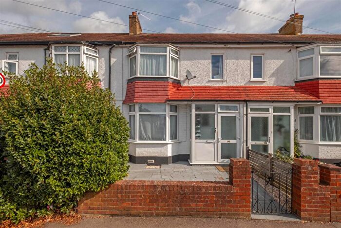 3 Bedroom Terraced House For Sale In Tolworth Road, Surbtion, KT6