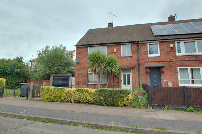 3 Bedroom Semi-Detached House To Rent In Bateman Road, Leicester, LE3