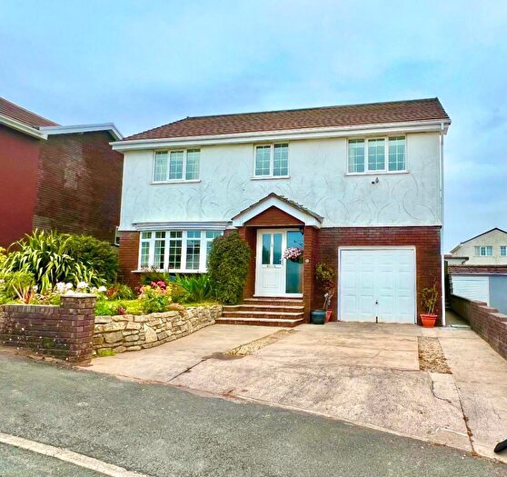 5 Bedroom House For Sale In Ger-Y-Sedd, Brackla, Bridgend, CF31