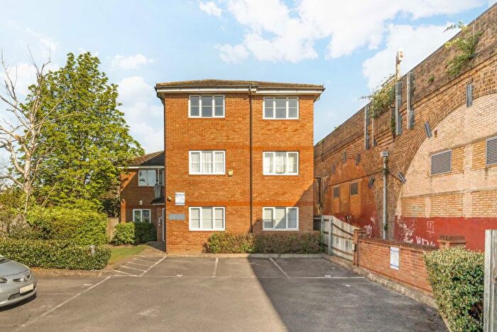 1 Bedroom Flat For Sale In Stanley Road, South Harrow, HA2