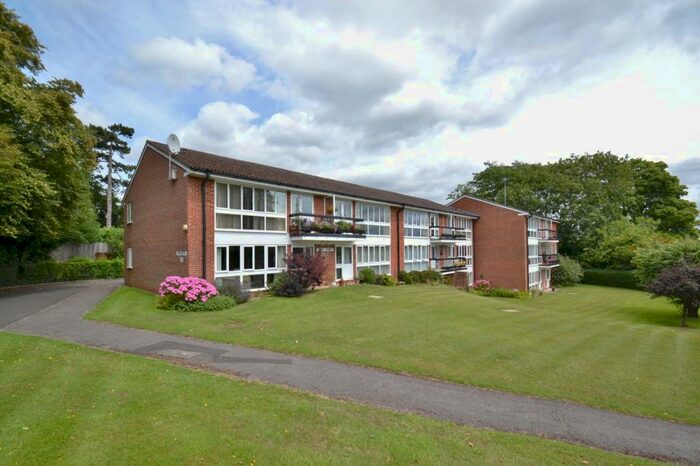 2 Bedroom Flat To Rent In Abbotts Barton, SO23