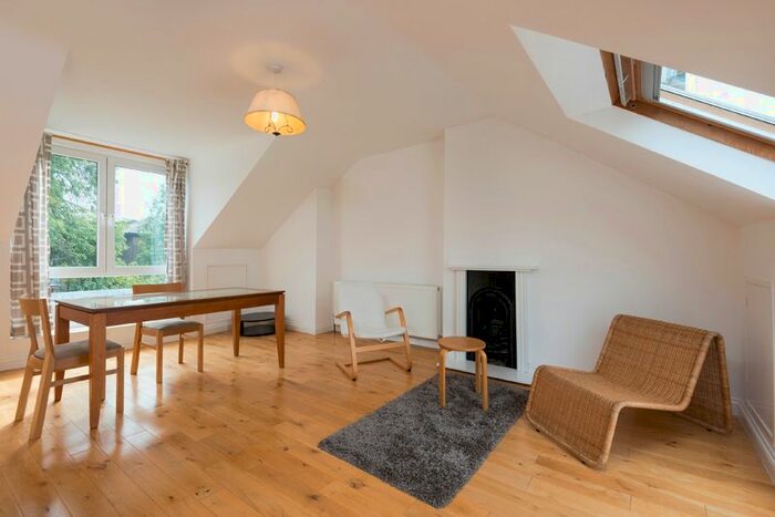 1 Bedroom Flat To Rent In South Hill Park Gardens, Hampstead, London, NW3
