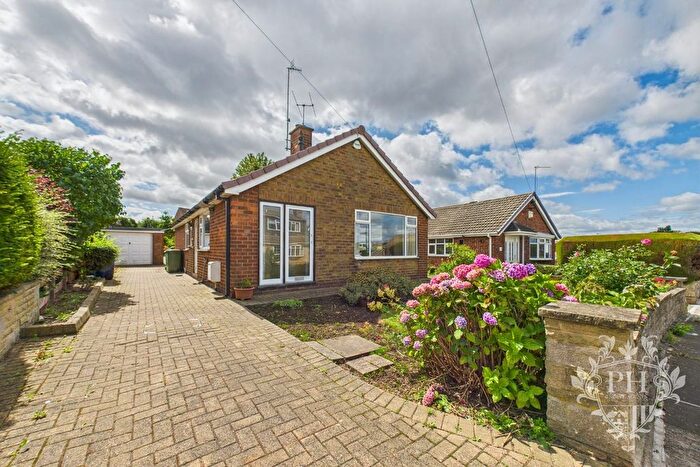 3 Bedroom Detached Bungalow For Sale In Lastingham Avenue, Middlesbrough, TS6