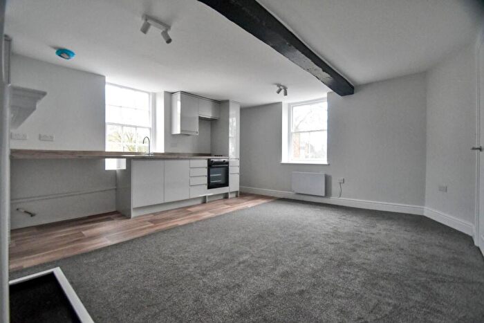 1 Bedroom Apartment For Sale In High Street, Rainham, Gillingham, ME8