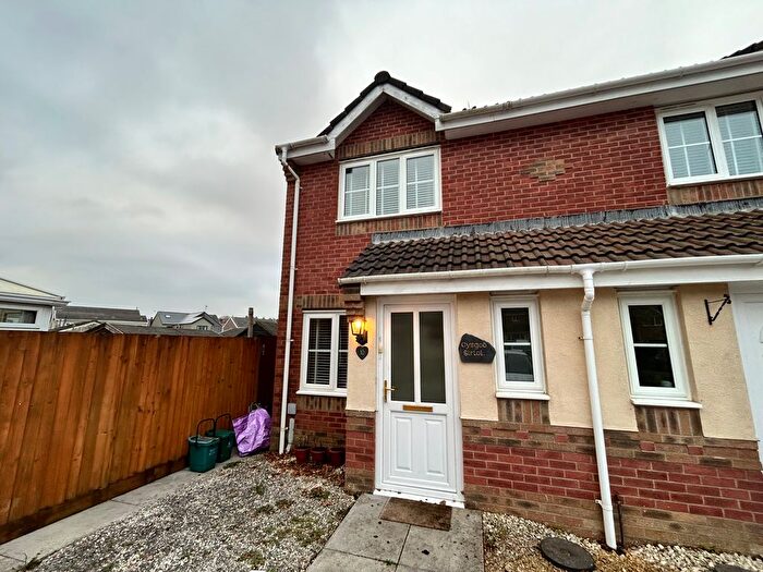 2 Bedroom End Of Terrace House To Rent In Golwg Yr Eglwys, Swansea, SA4