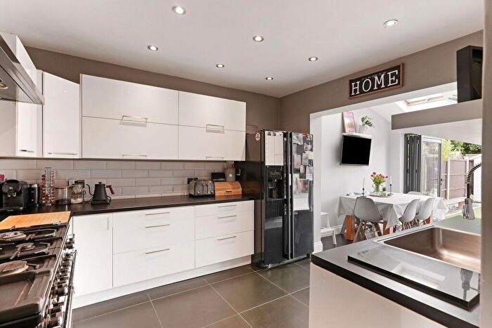 3 Bedroom Terraced House For Sale In Westfield Close, Cheam, SM1