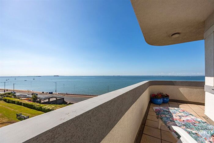 3 Bedroom Flat For Sale In Argyll House, Seaforth Road, Westcliff-On-Sea, SS0