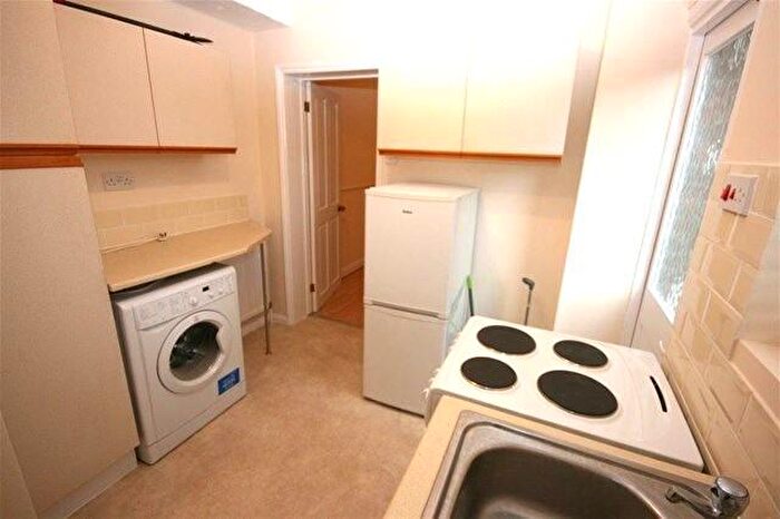 1 Bedroom Flat To Rent In Belmont Road, Reading, RG30