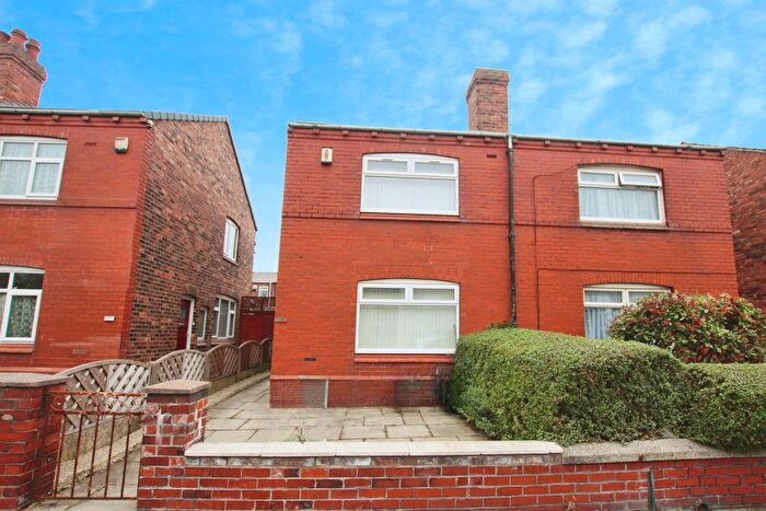3 Bedroom Semi-detached House To Rent In Knowsley Road, St Helens, WA10