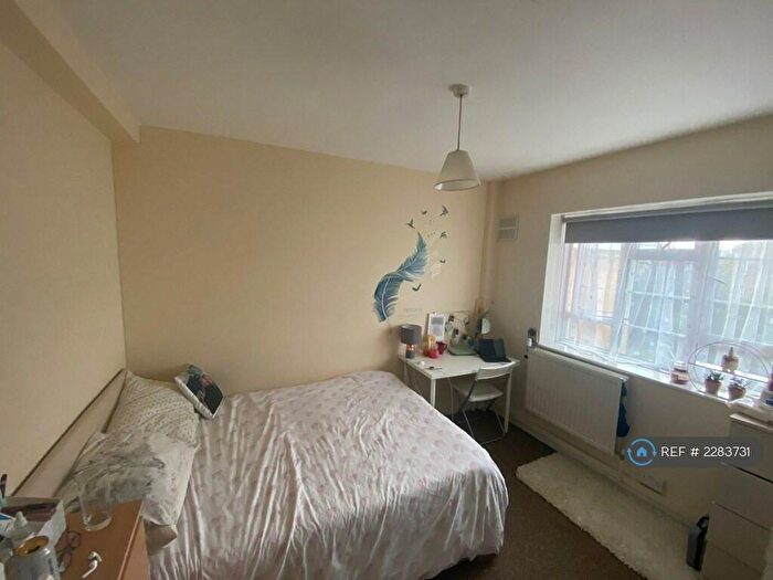 4 Bedroom Flat To Rent In Isis House, London, NW8