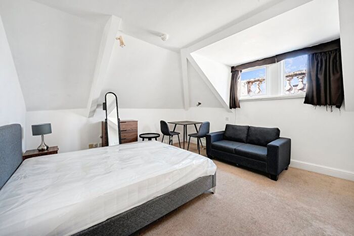 Studio To Rent In Trebovir Road, Earls Court, SW5