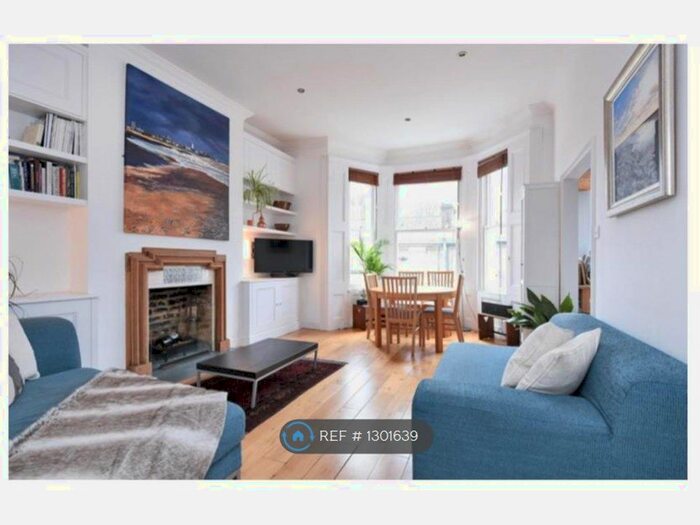 2 Bedroom Flat To Rent In St. Stephens Avenue, Shepherds Bush W12