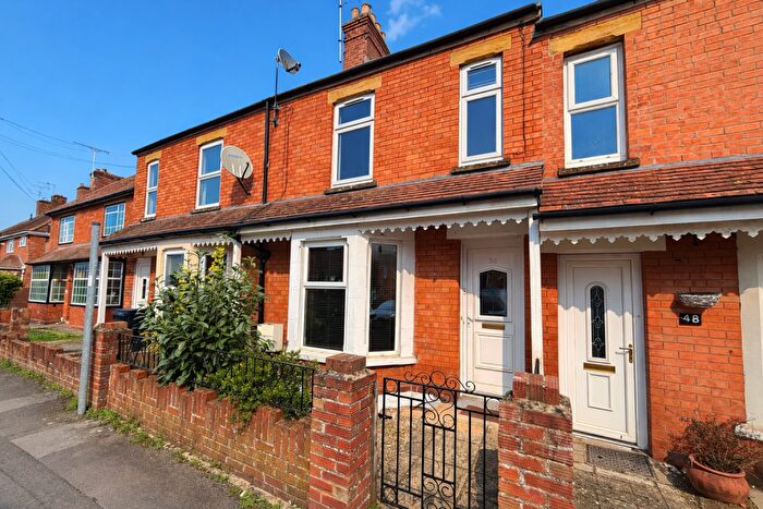 2 Bedroom Terraced House For Sale In Seaton Road, Yeovil, BA20