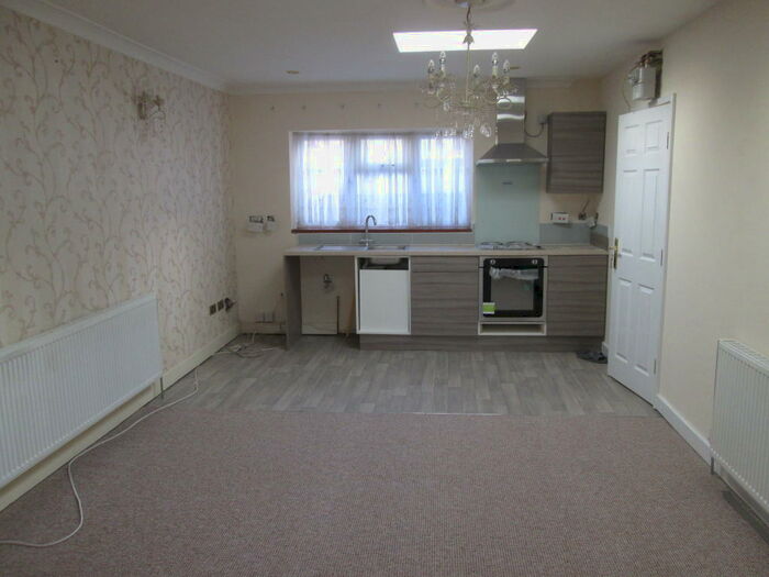 1 Bedroom Flat To Rent In High Street, Kings Heath, B14
