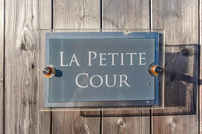 1 Bedroom House To Rent In La Petite; Wyndham Road, Cardiff, CF11