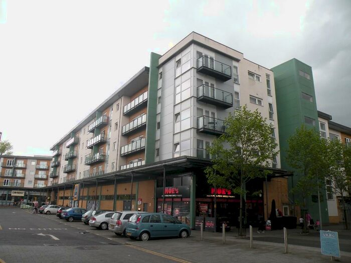 2 Bedroom Apartment To Rent In Parkhouse Court, Hatfield, AL10