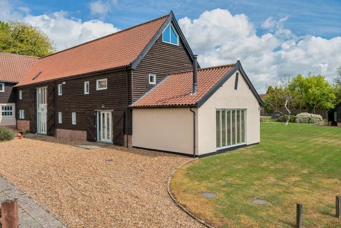 4 Bedroom Barn Conversion For Sale In Hurn Lane, Tacolneston, Norwich, NR16